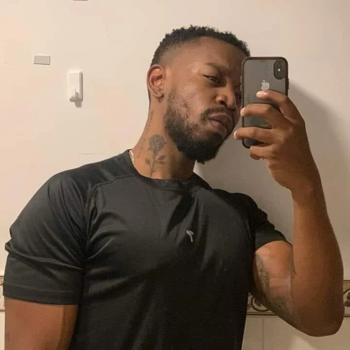 XXX Porn Photo of Nude strong__anthony 7