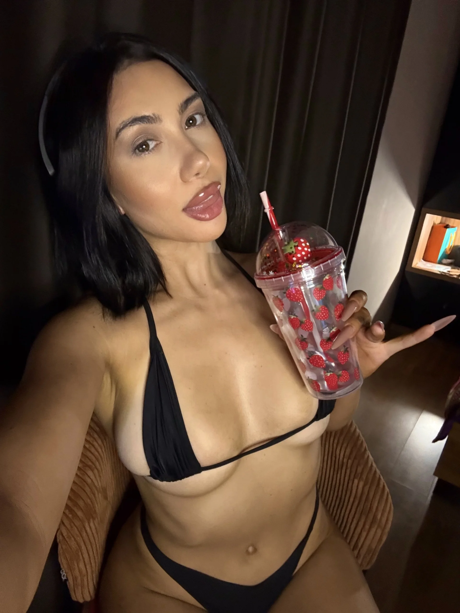 XXX Porn Photo of Nude hikimberxoxo 1