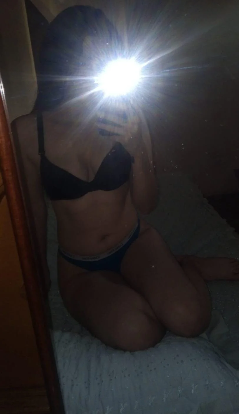 XXX Porn Photo of Nude Kim_19 20