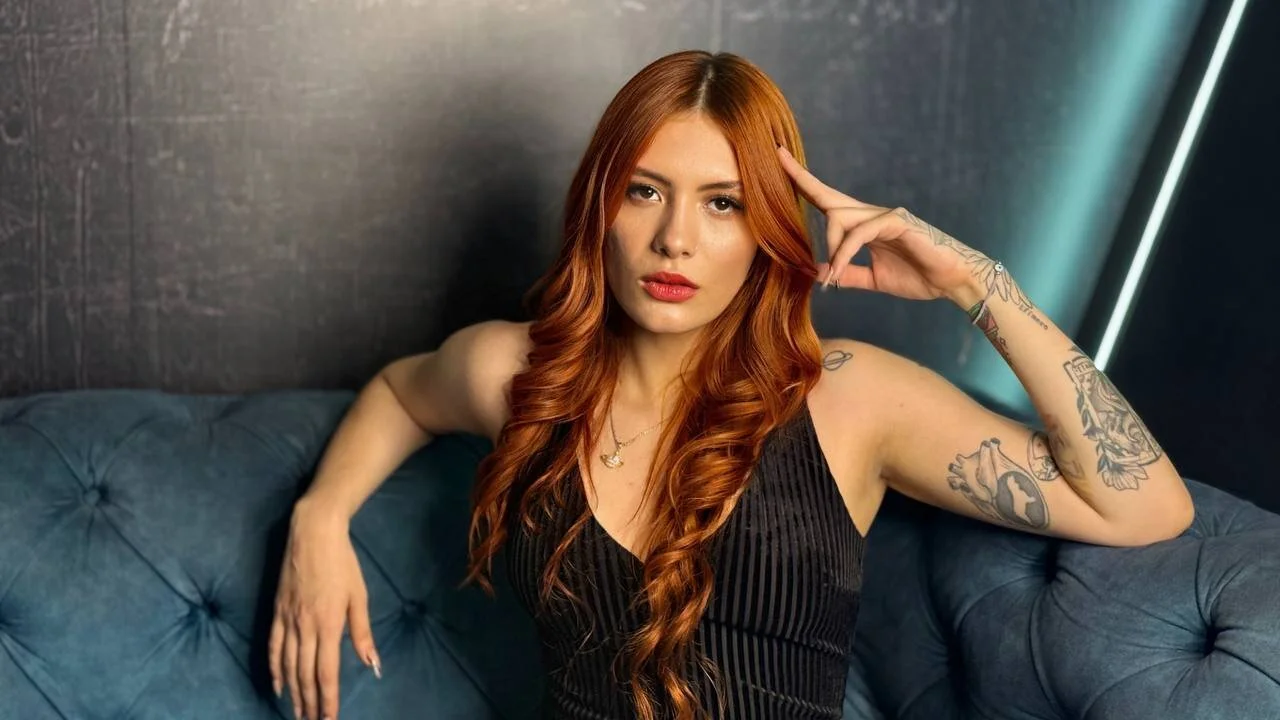 XXX Porn Photo of Nude RedHotTeaseXXX 1