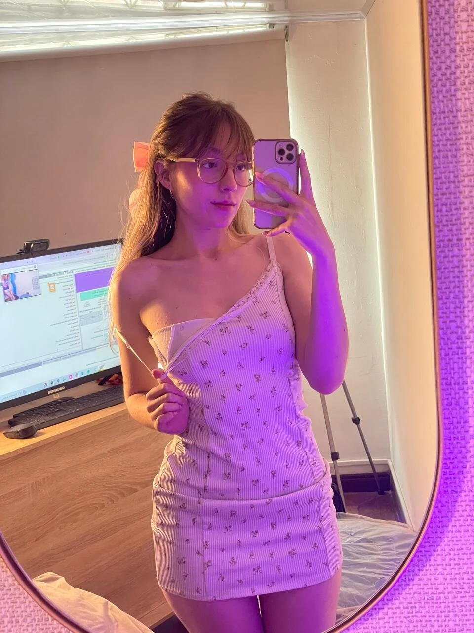 XXX Porn Photo of Nude ReenKitty 8