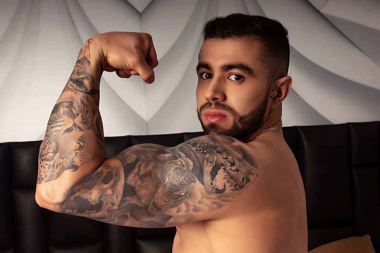 XXX Porn Photo of Nude Zack_Froone 3