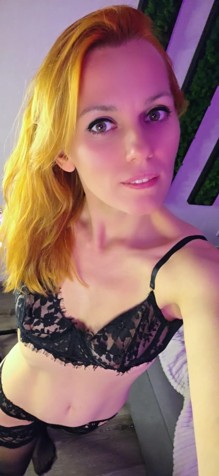 XXX Porn Photo of Nude Rolling_milf 30