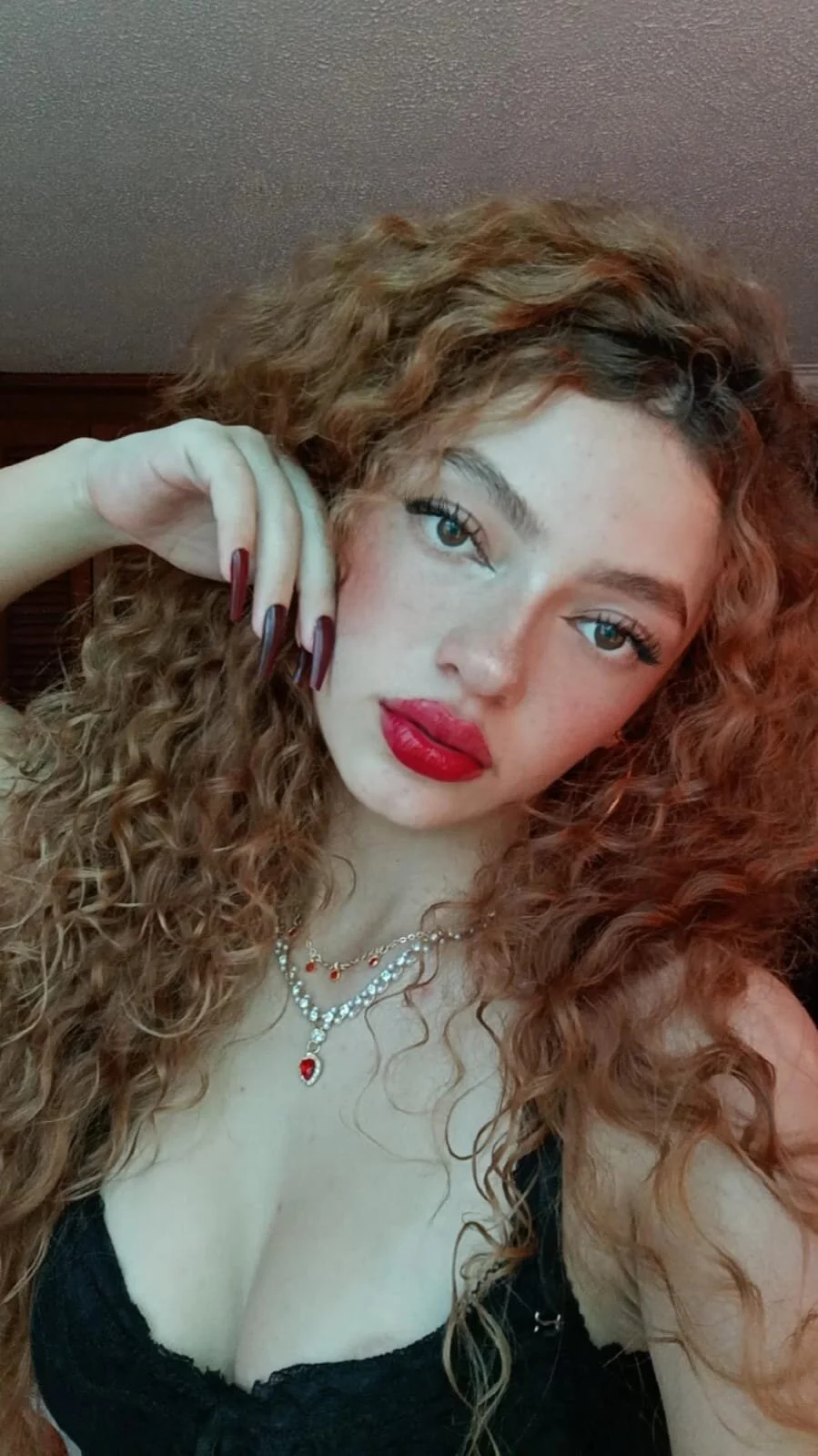 XXX Porn Photo of Nude isabela__x 2