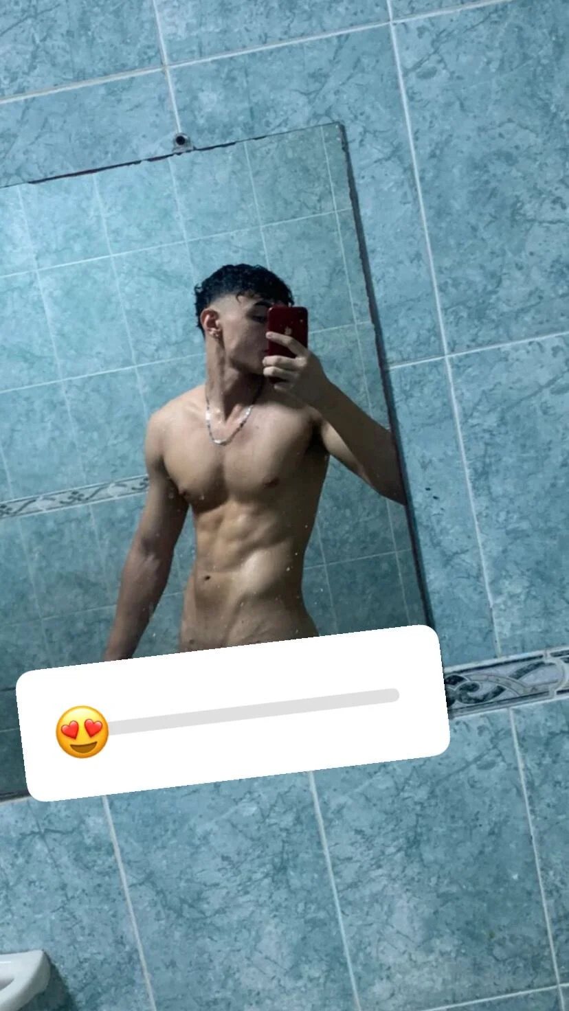 XXX Porn Photo of Nude Andrew_lamar 1