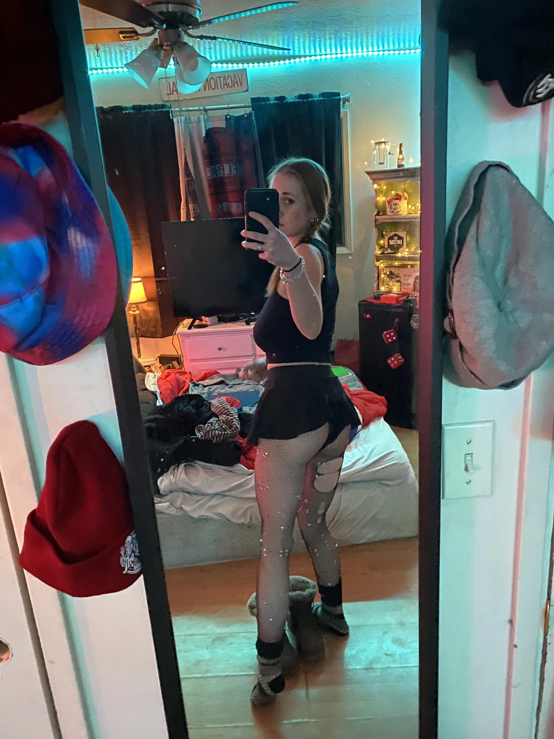 XXX Porn Photo of Nude ClumsyLink 1