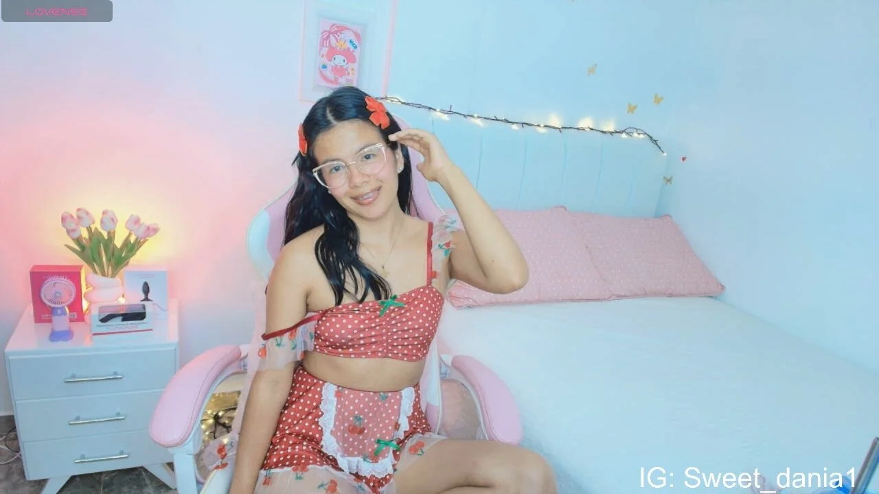 XXX Porn Photo of Nude sweet_dania_ 3