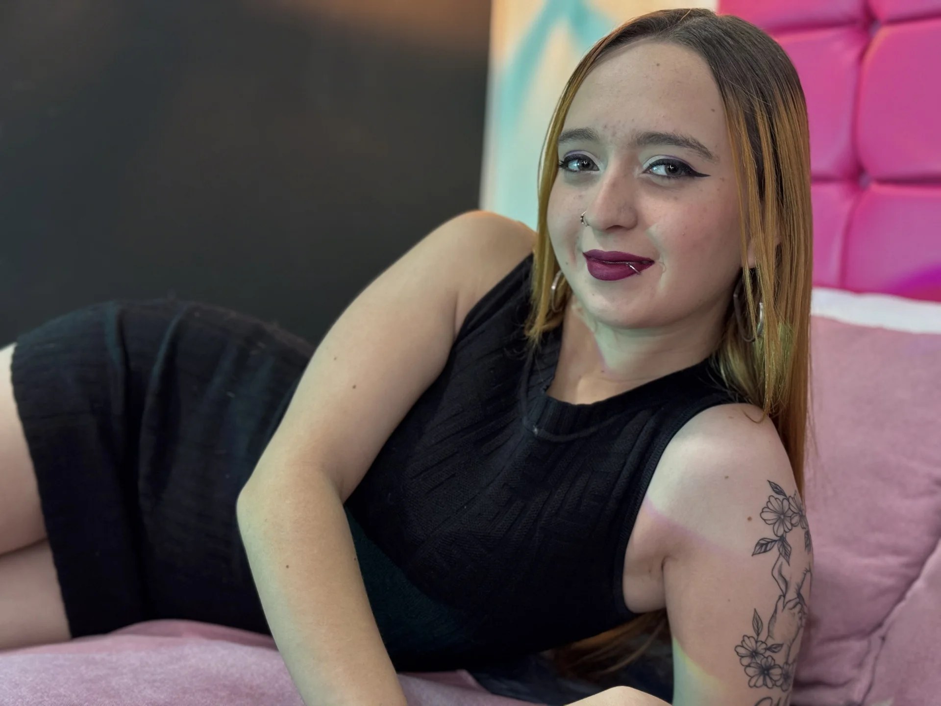 XXX Porn Photo of Nude Liaroberts1 58