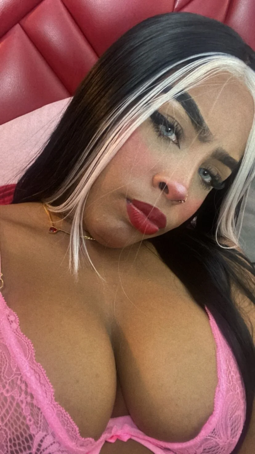 XXX Porn Photo of Nude VeronicaLodge23 51