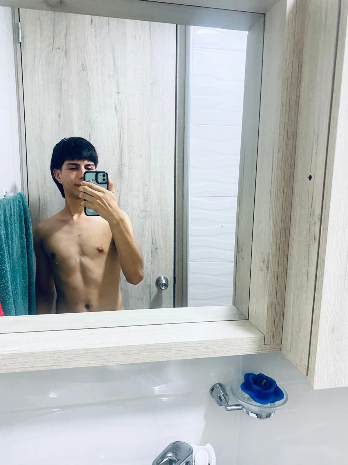 XXX Porn Photo of Nude Estiv18_ 2