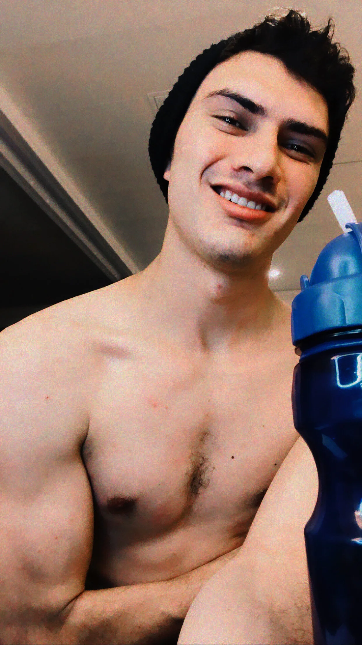XXX Porn Photo of Nude chris96hn1 8