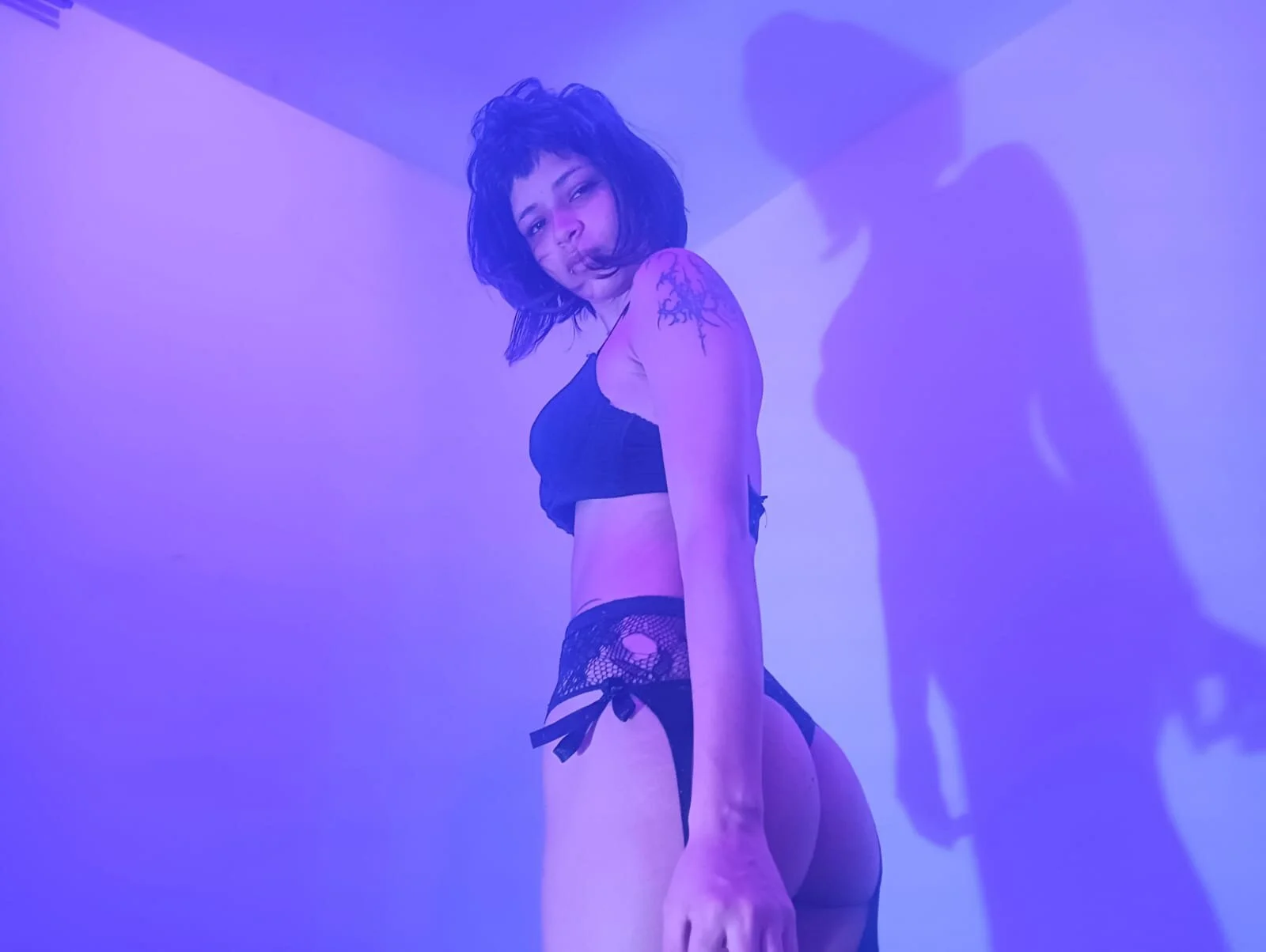 XXX Porn Photo of Nude i_am__kira 1