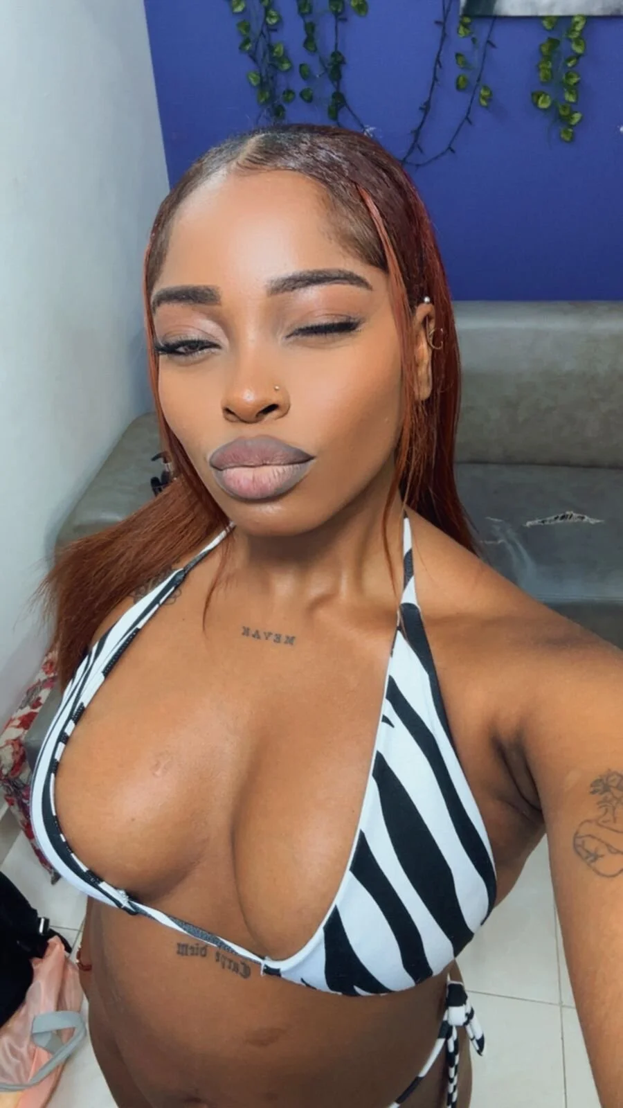 XXX Porn Photo of Nude ShantalGomes 65