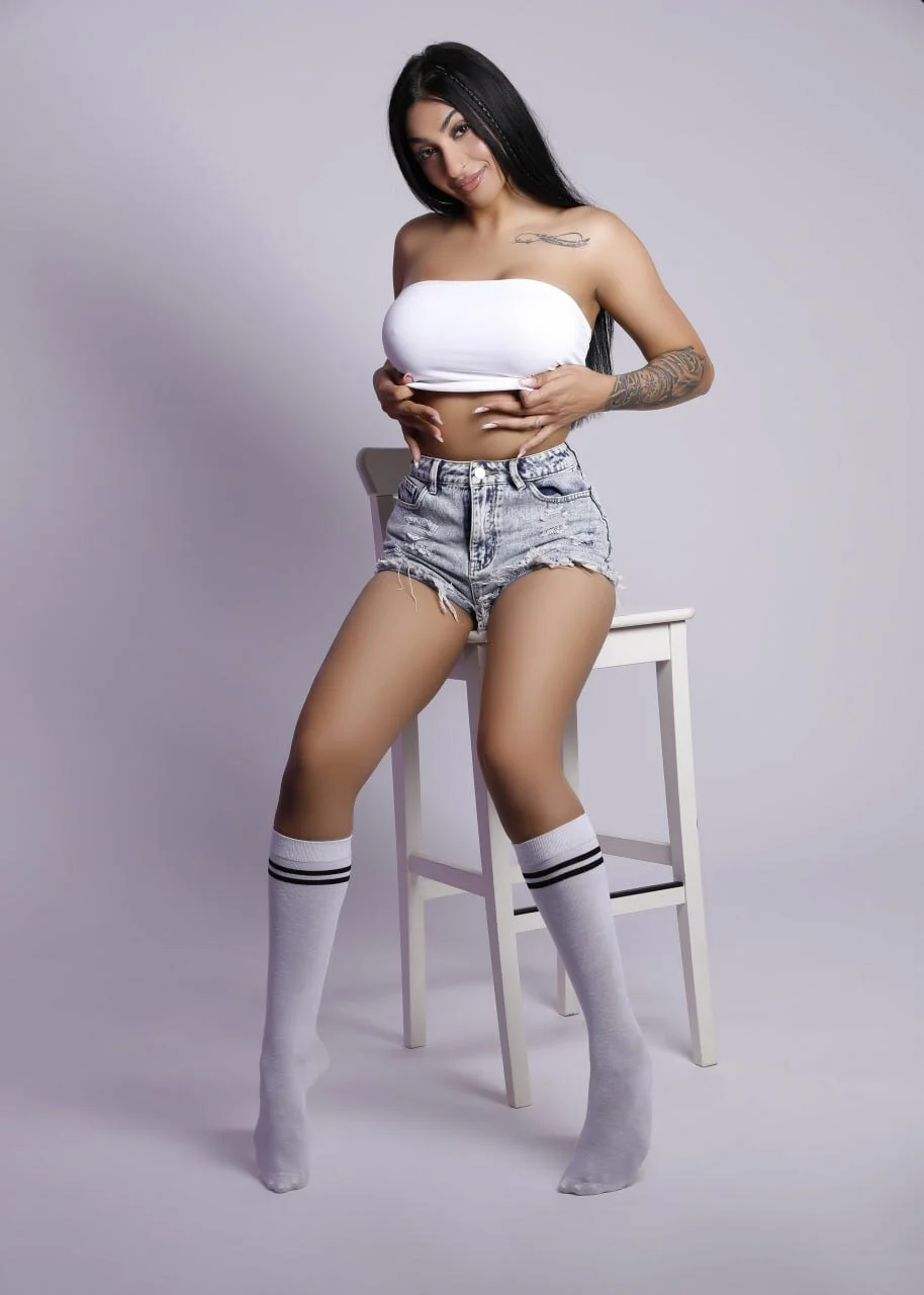 XXX Porn Photo of Nude EmaHallee 6