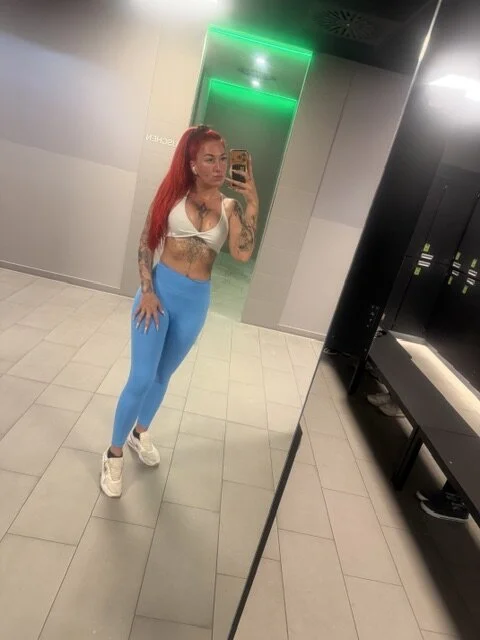 XXX Porn Photo of Nude MrsRedFoxy 12
