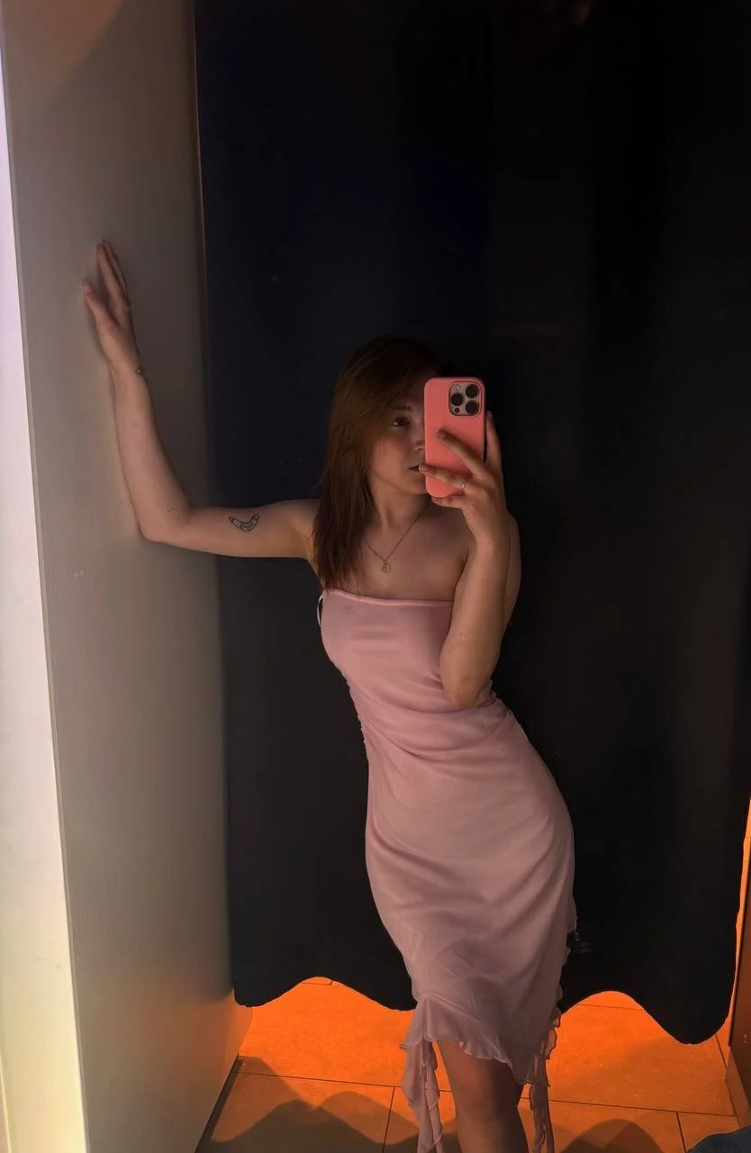 XXX Porn Photo of Nude ElanaWiseman 1