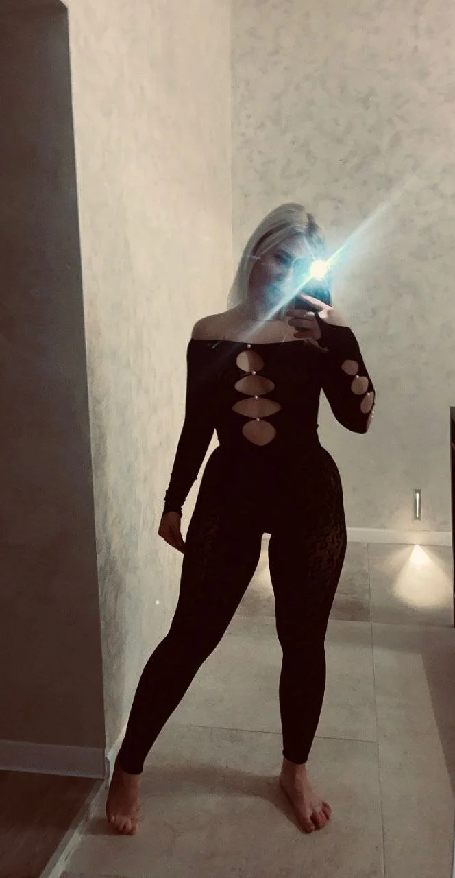 XXX Porn Photo of Nude SuzzySweet18 42
