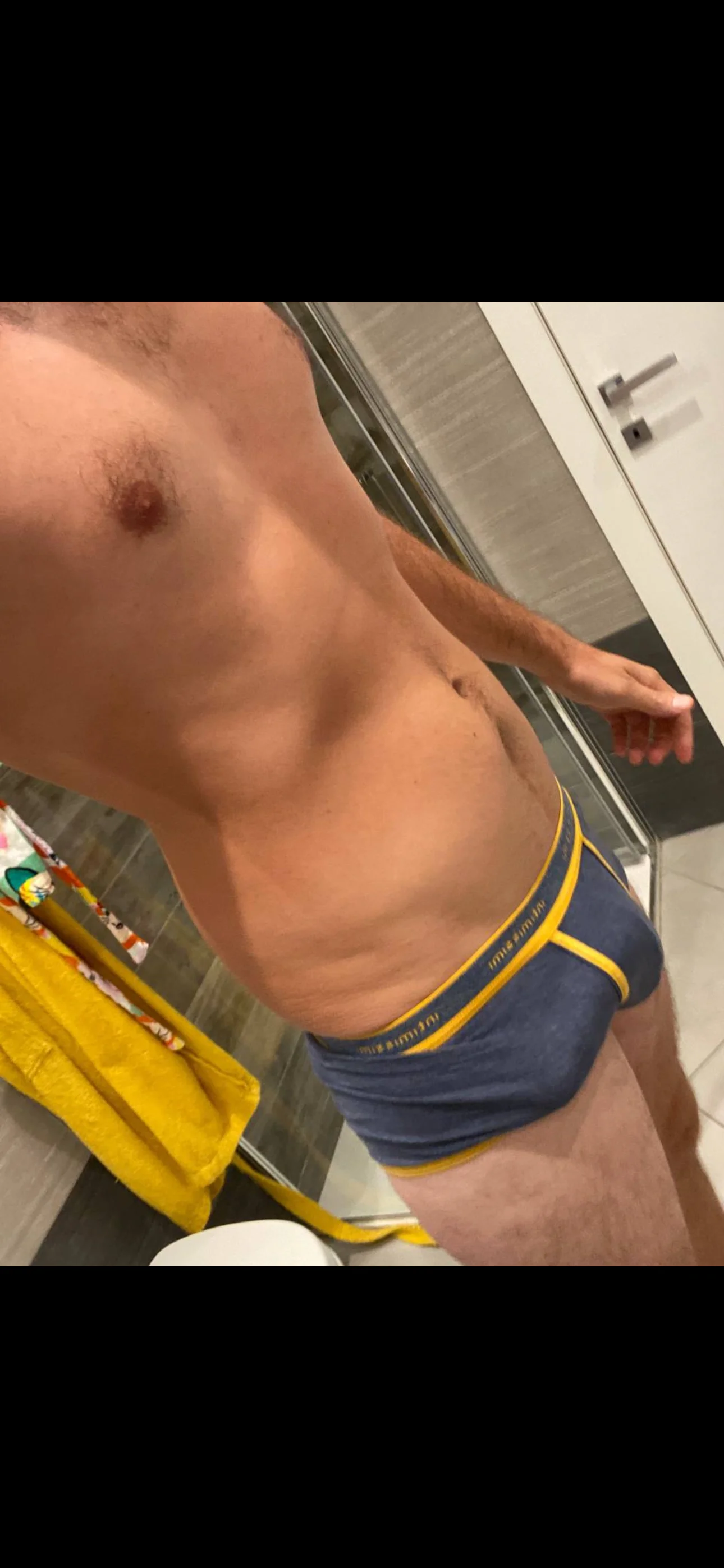 XXX Porn Photo of Nude ivandotato23 2