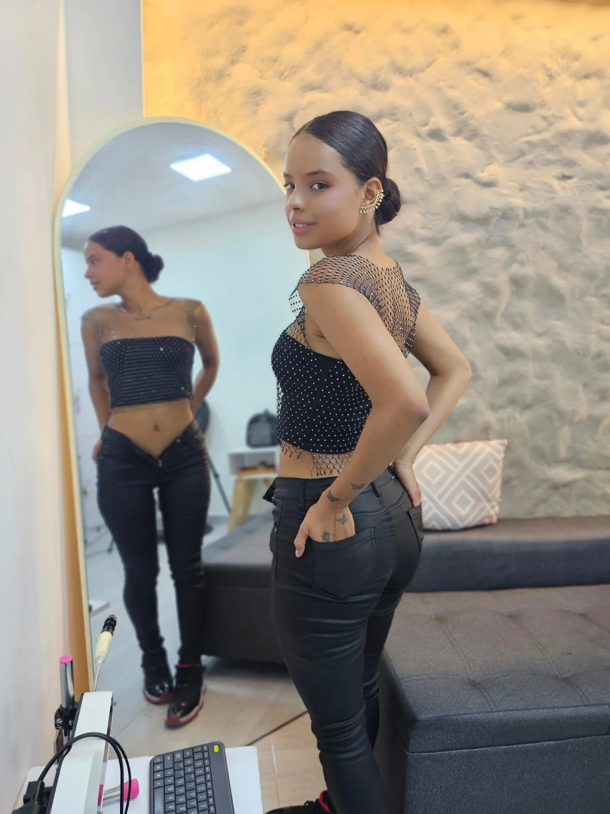 XXX Porn Photo of Nude Luna_Tylor 2