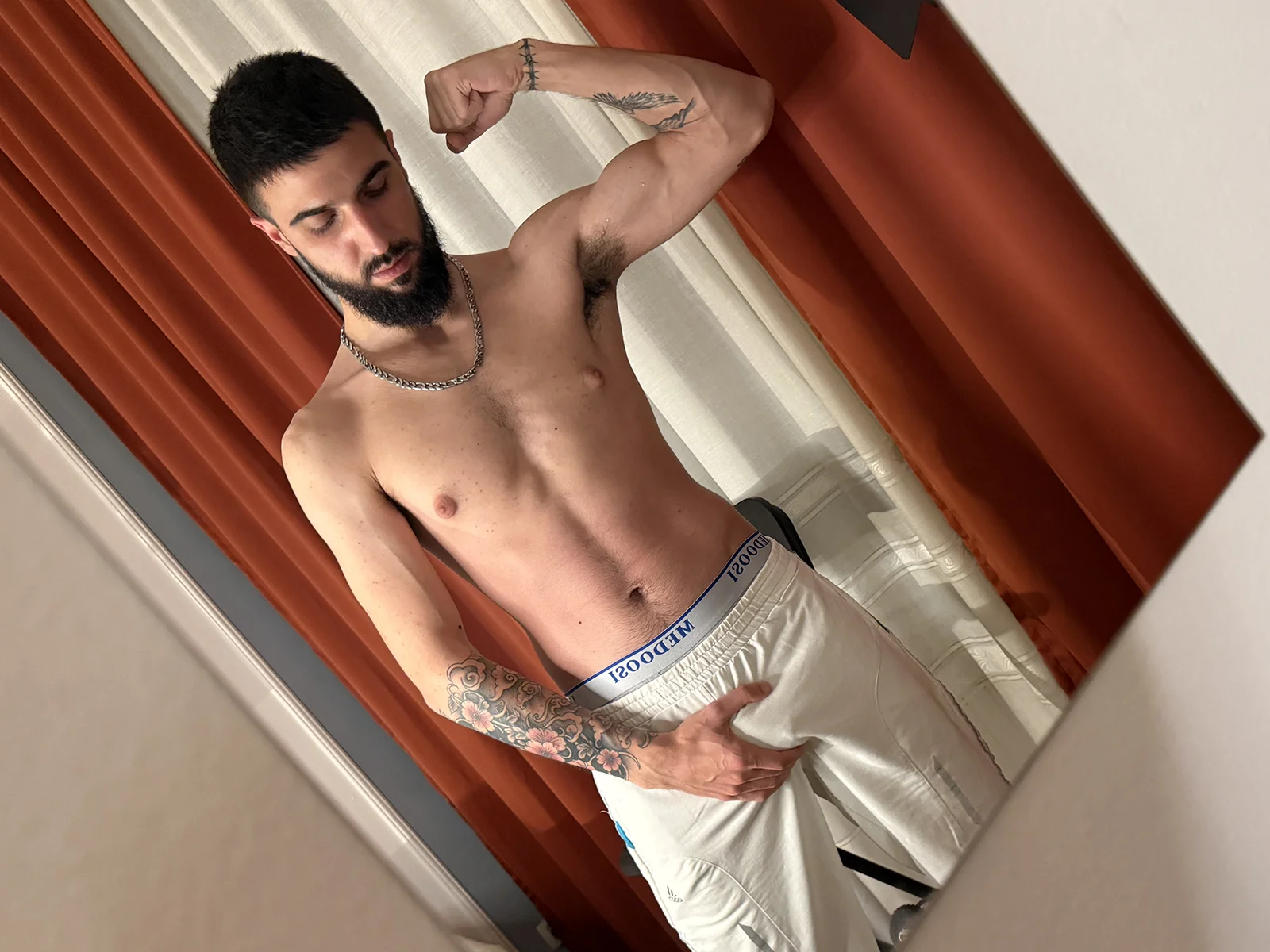 XXX Porn Photo of Nude Zeyn_Edwards 11
