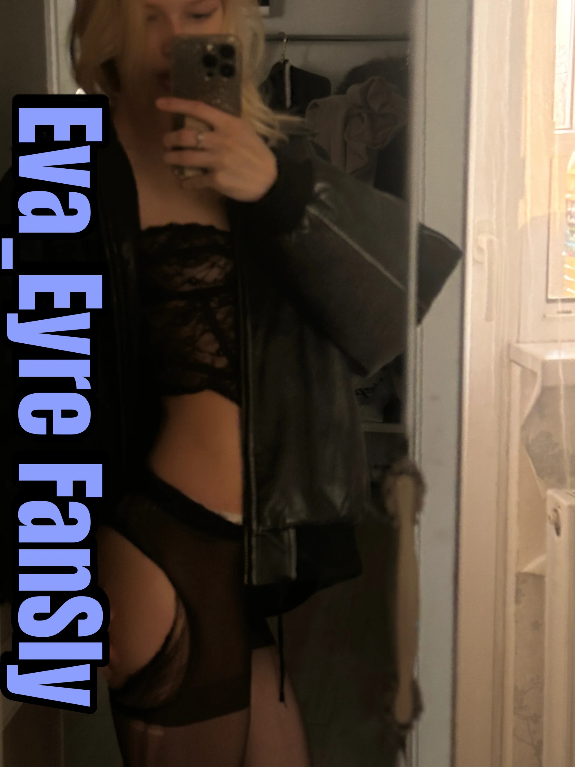 XXX Porn Photo of Nude StarFrom_Hell 1