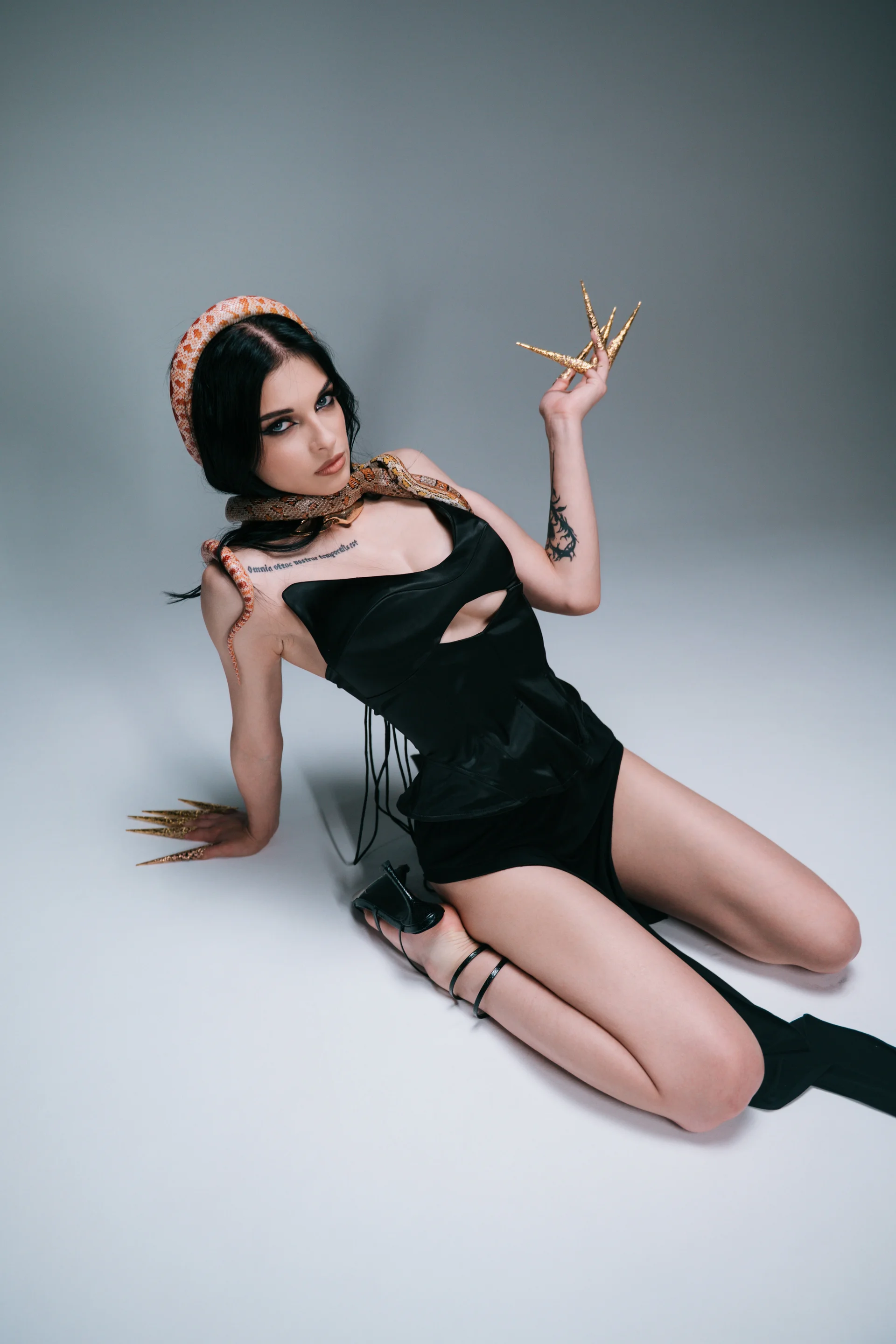 XXX Porn Photo of Nude BeverlyMost 30
