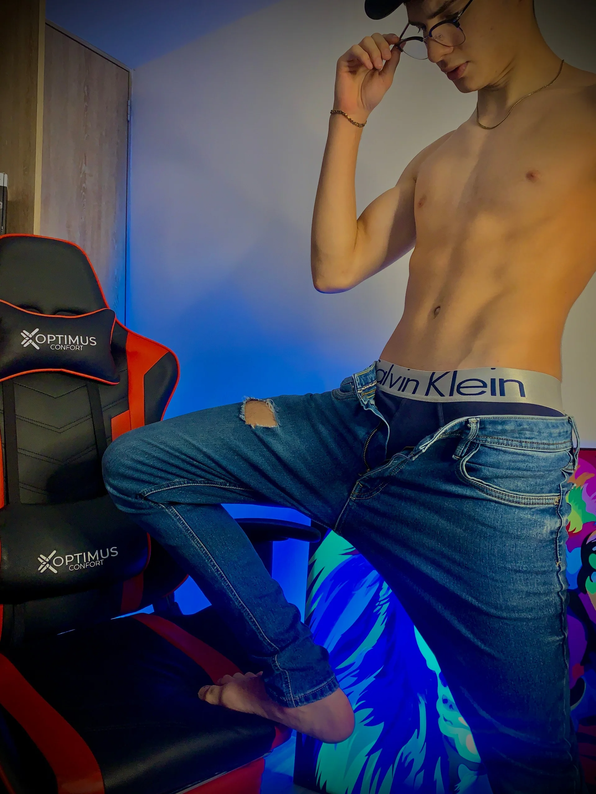 XXX Porn Photo of Nude god_drake 27