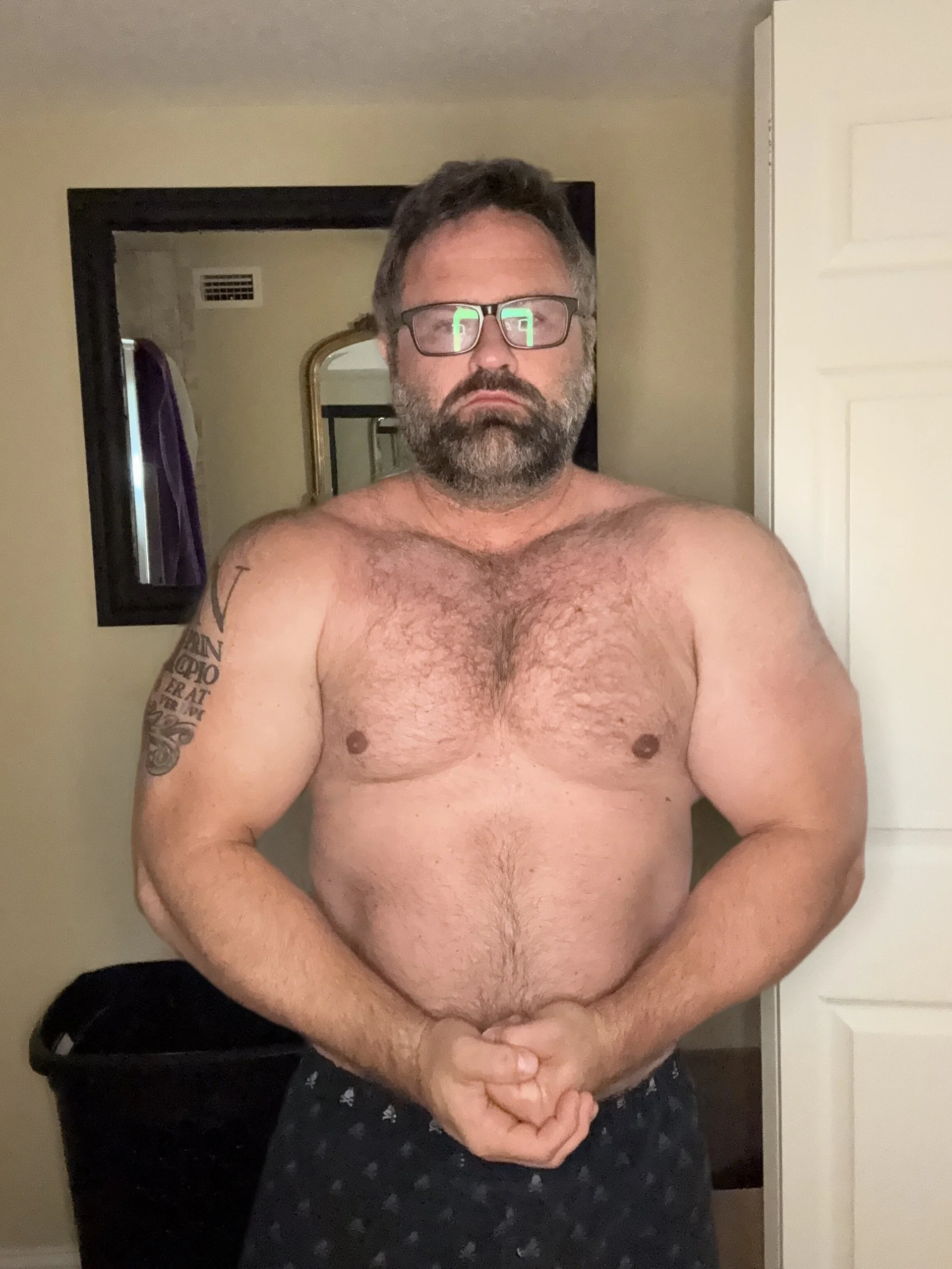 XXX Porn Photo of Nude Daddysemma 4