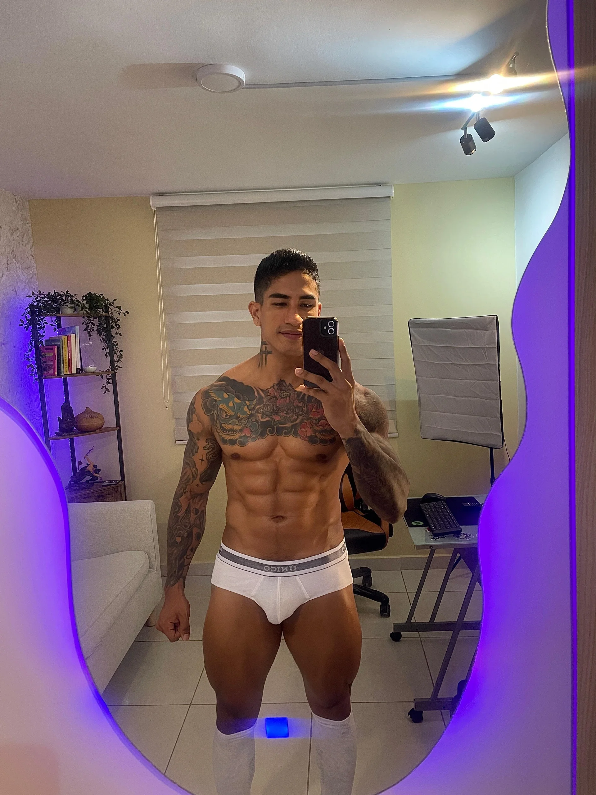 XXX Porn Photo of Nude AdanReilly 50