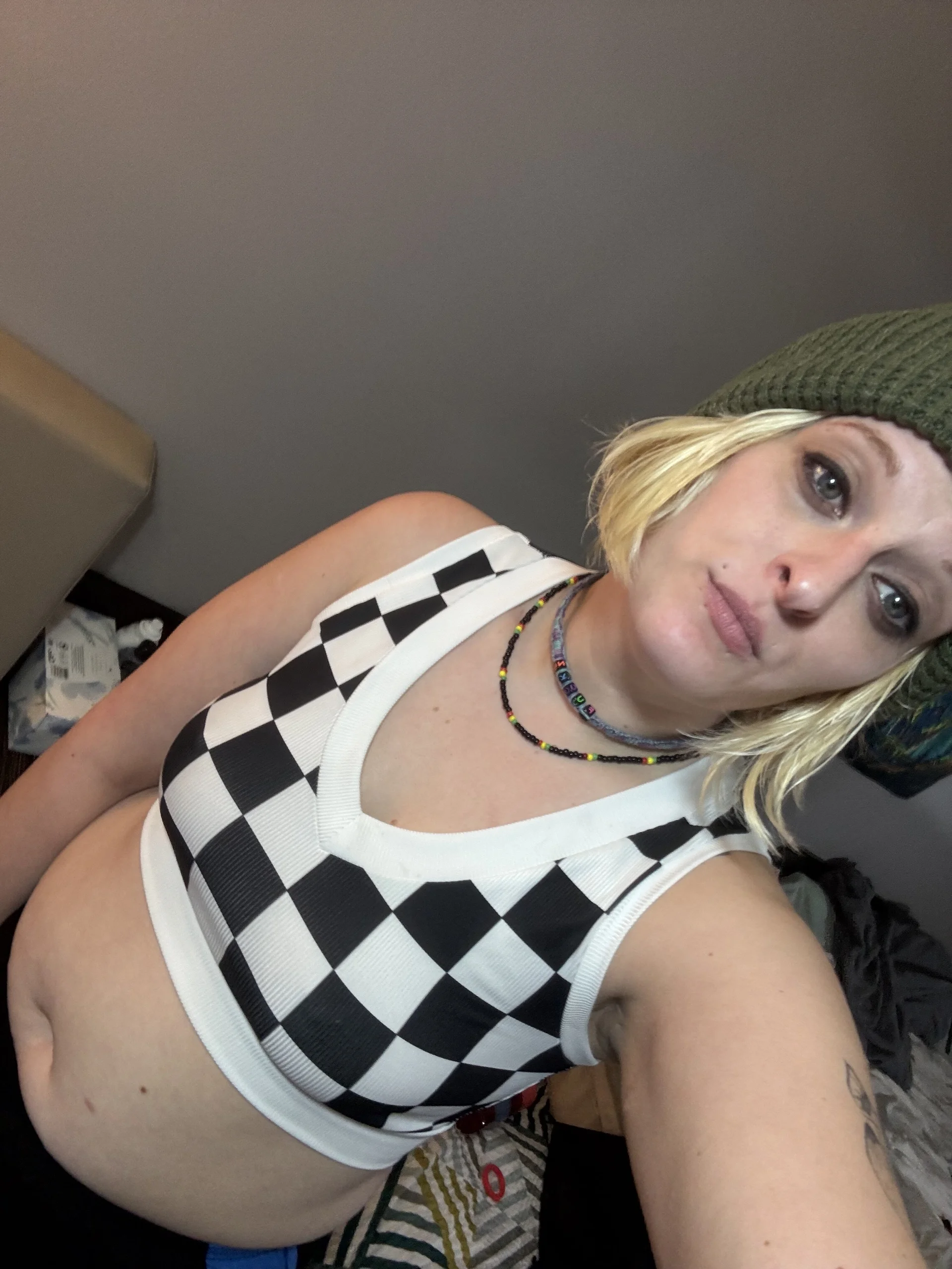 XXX Porn Photo of Nude KITTYBOOBOOFUXX 30