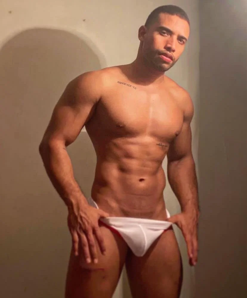 XXX Porn Photo of Nude LincomAmith 26