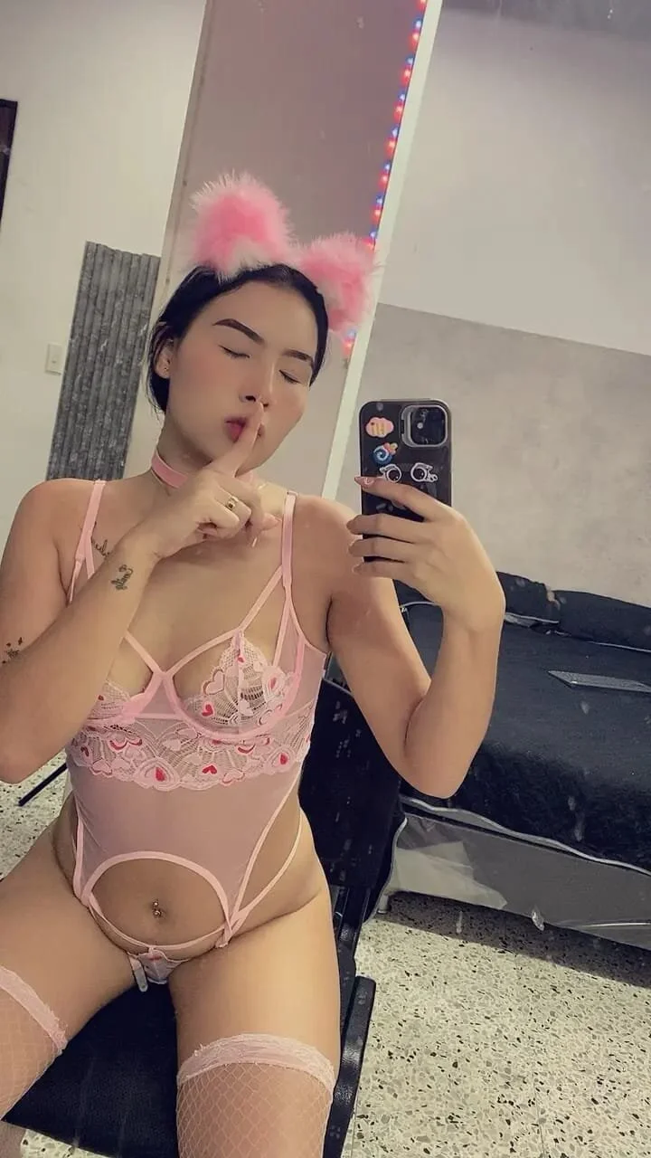XXX Porn Photo of Nude sweet-bellaa 3