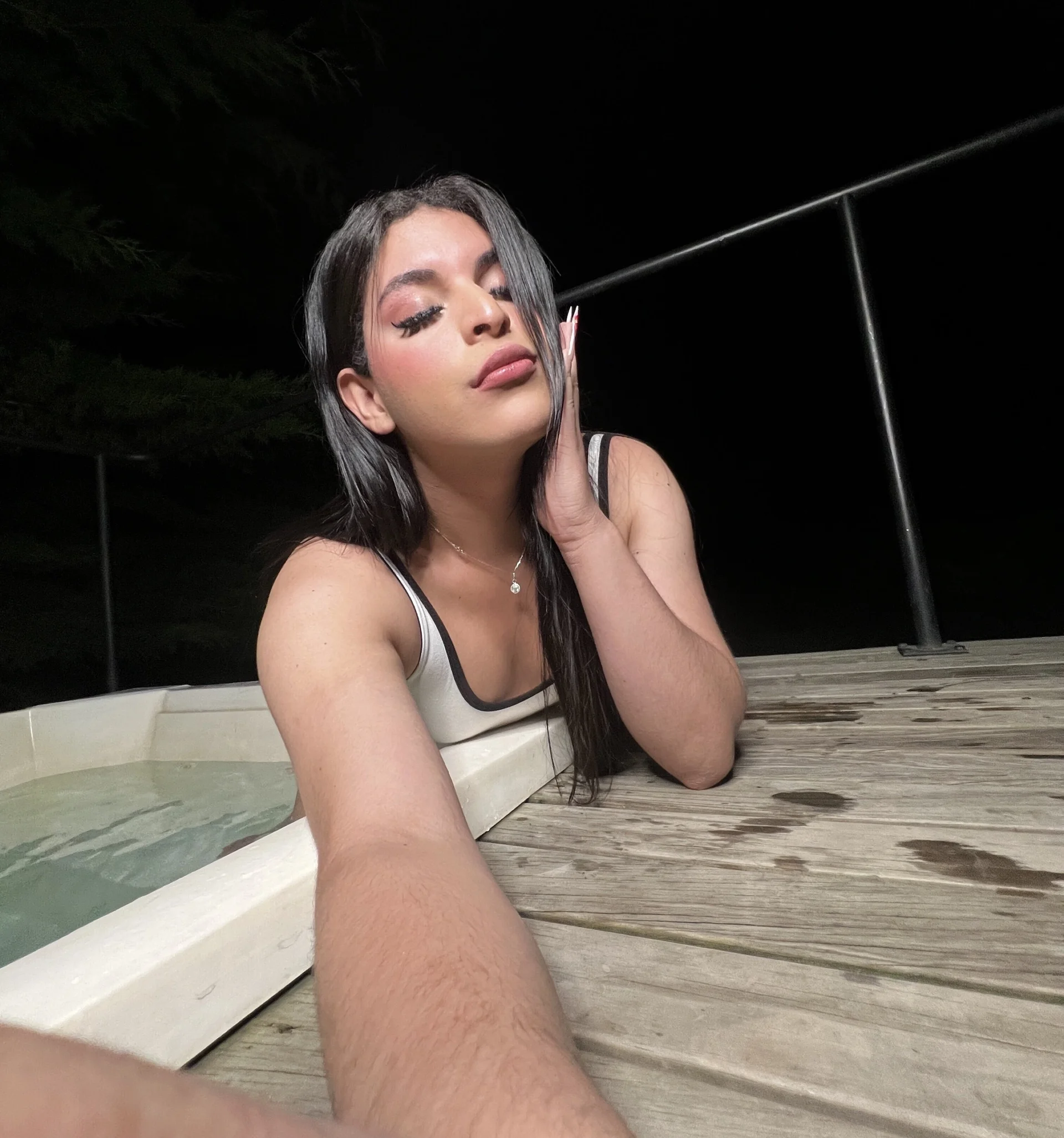 XXX Porn Photo of Nude Madam_osher 7