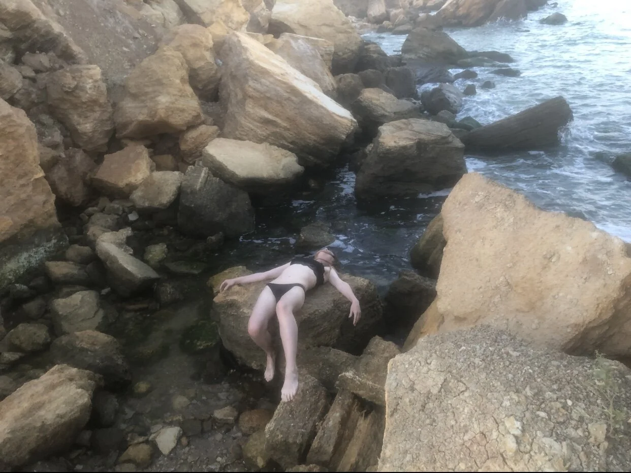 XXX Porn Photo of Nude LunaVirelle 4
