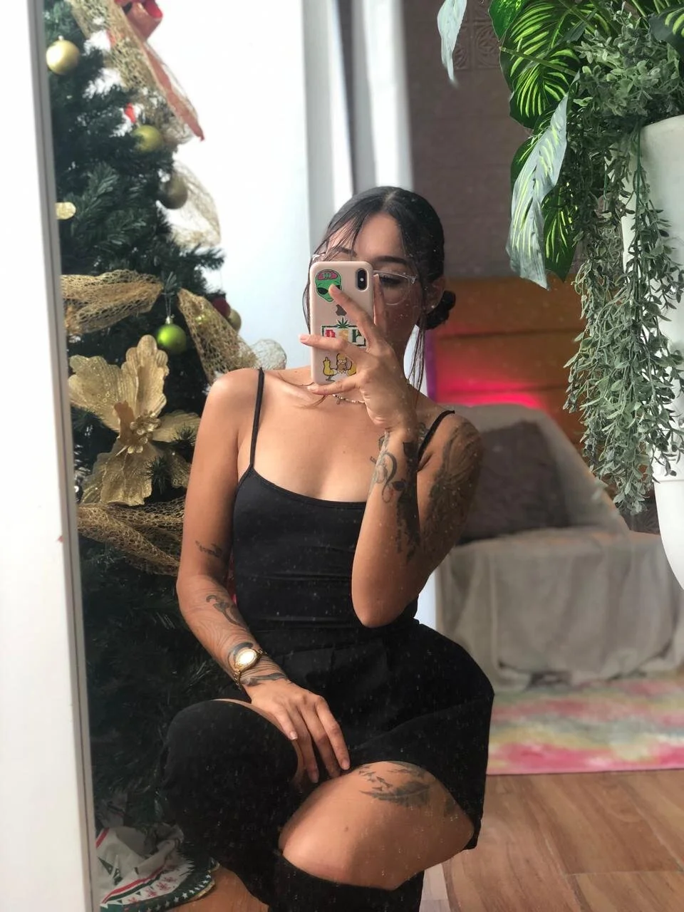 XXX Porn Photo of Nude LahanaKimish 2