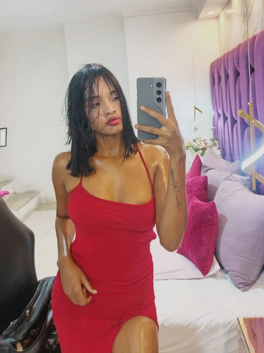 XXX Porn Photo of Nude vienahcarter 13