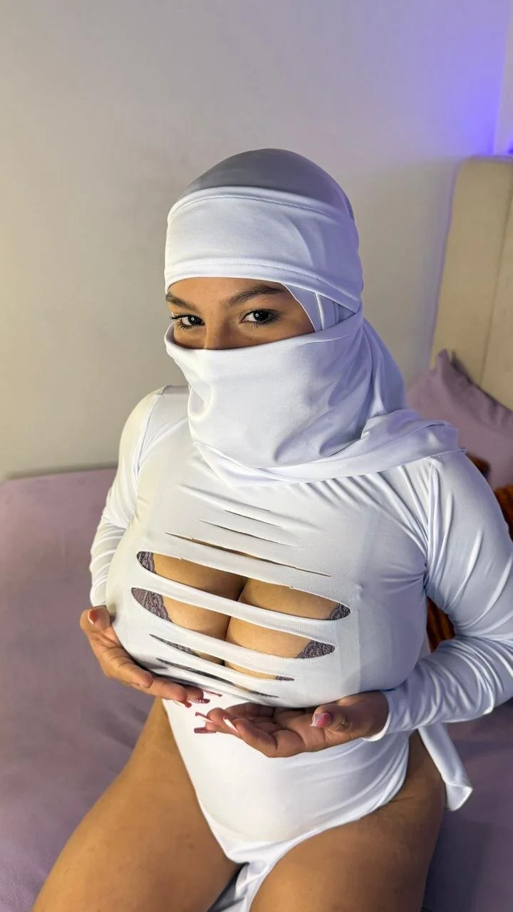 XXX Porn Photo of Nude salmma_habibi 8