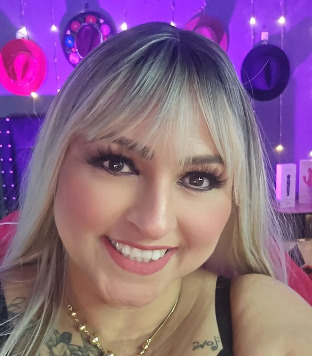 XXX Porn Photo of Nude Ivonnee__ 32