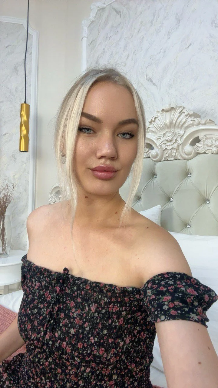 XXX Porn Photo of Nude LianaCruz__ 10