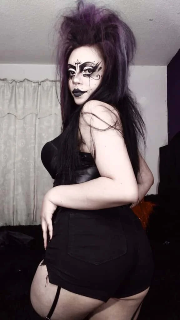 XXX Porn Photo of Nude Belladonna_trix 3