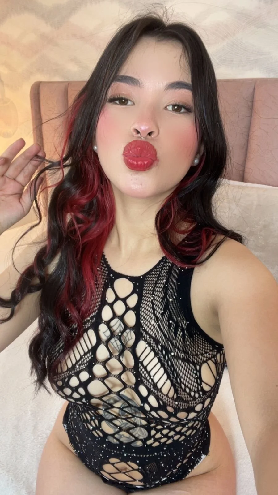 XXX Porn Photo of Nude im_nika_ 22