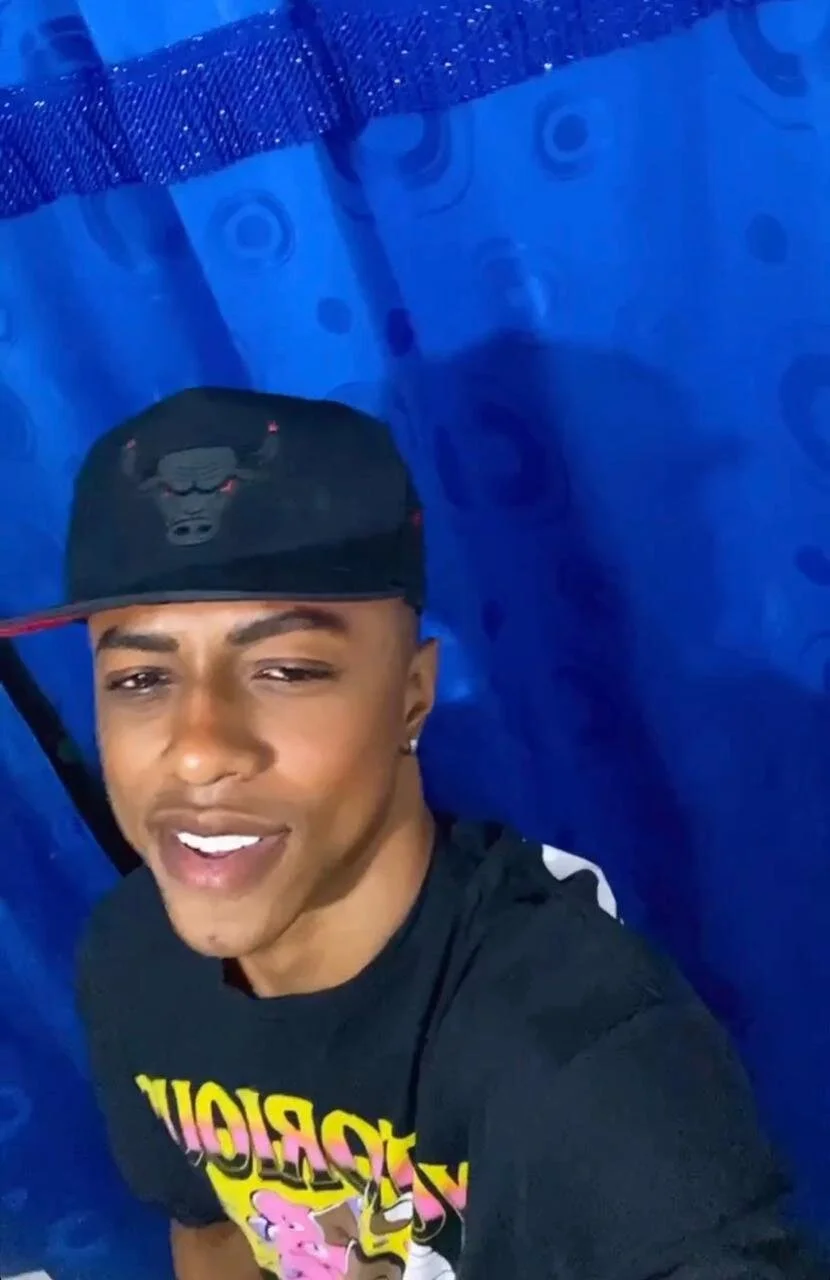 XXX Porn Photo of Nude YeremiBrowm 76