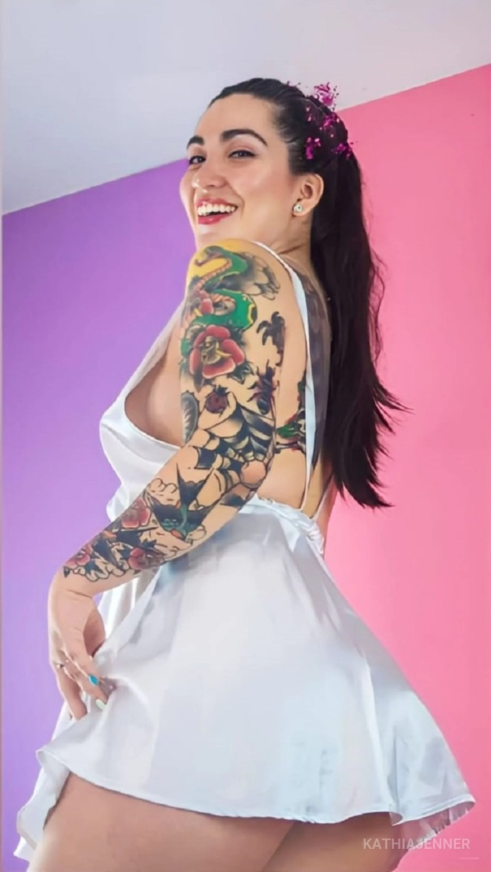 XXX Porn Photo of Nude KathiaJenner 19
