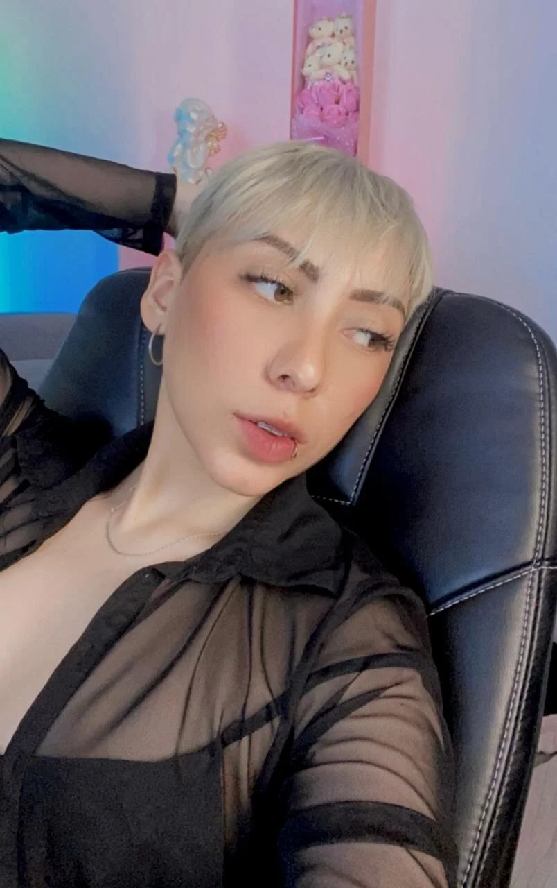 XXX Porn Photo of Nude jane_hart_ 6