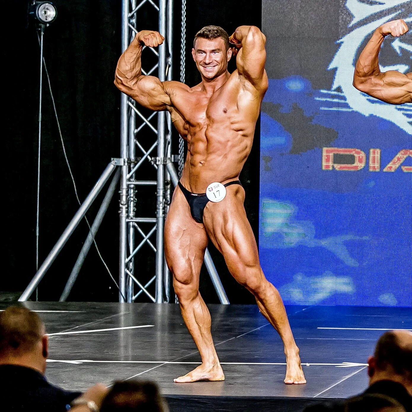 XXX Porn Photo of Nude muscularkevin 12