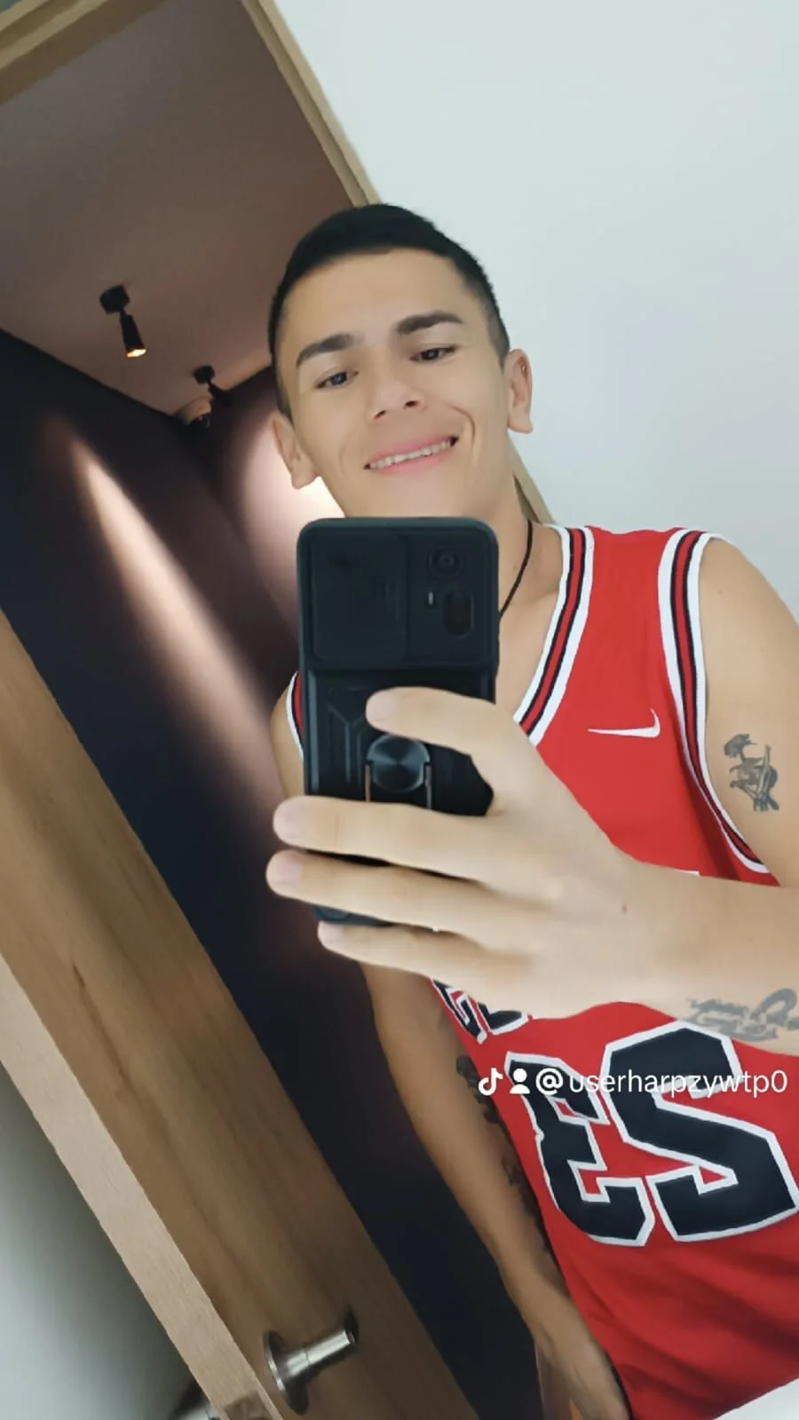 XXX Porn Photo of Nude LaGersoon 1