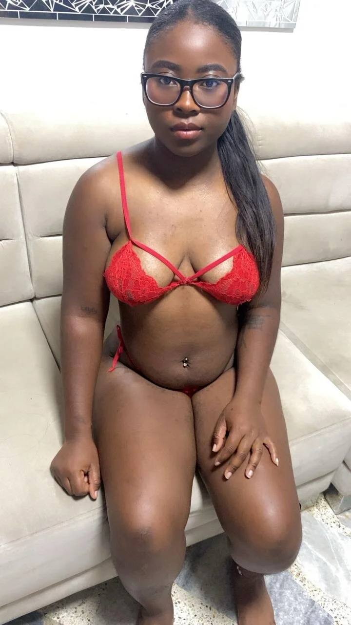 XXX Porn Photo of Nude blisscole 4