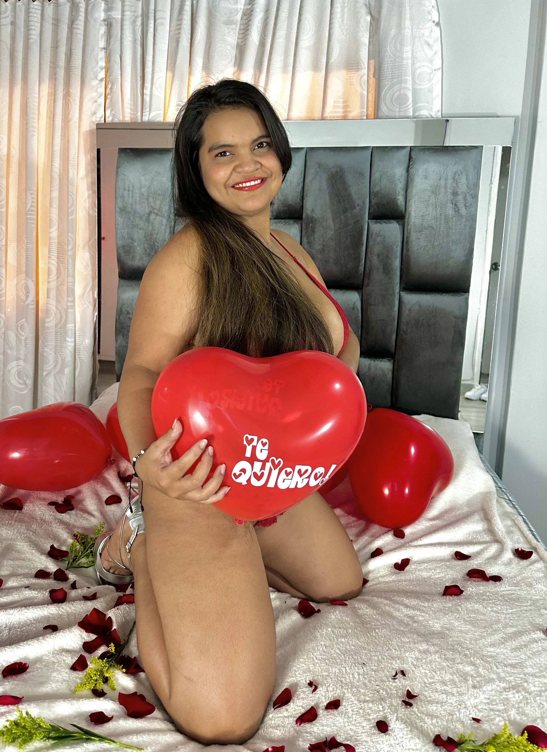 XXX Porn Photo of Nude sarayhorny69 9