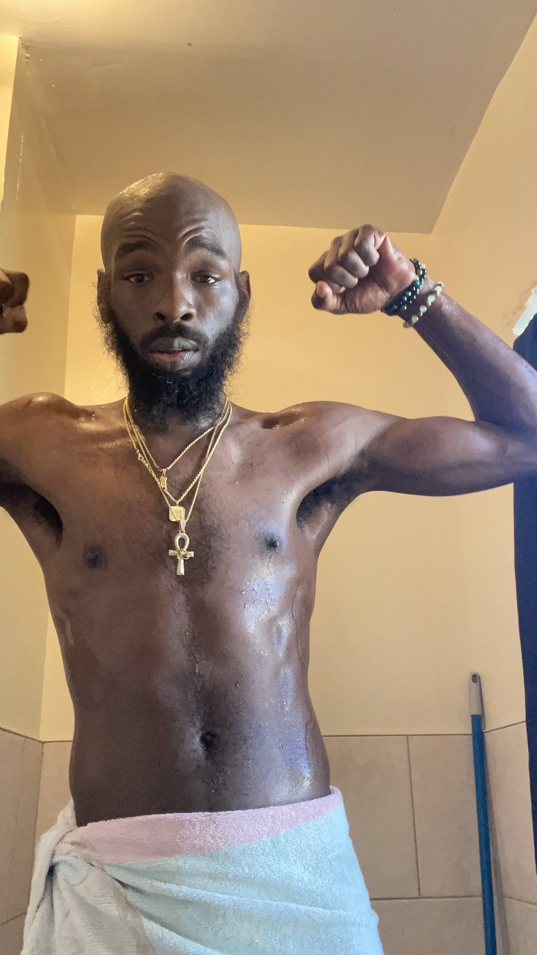 XXX Porn Photo of Nude KingGvoCeo 1