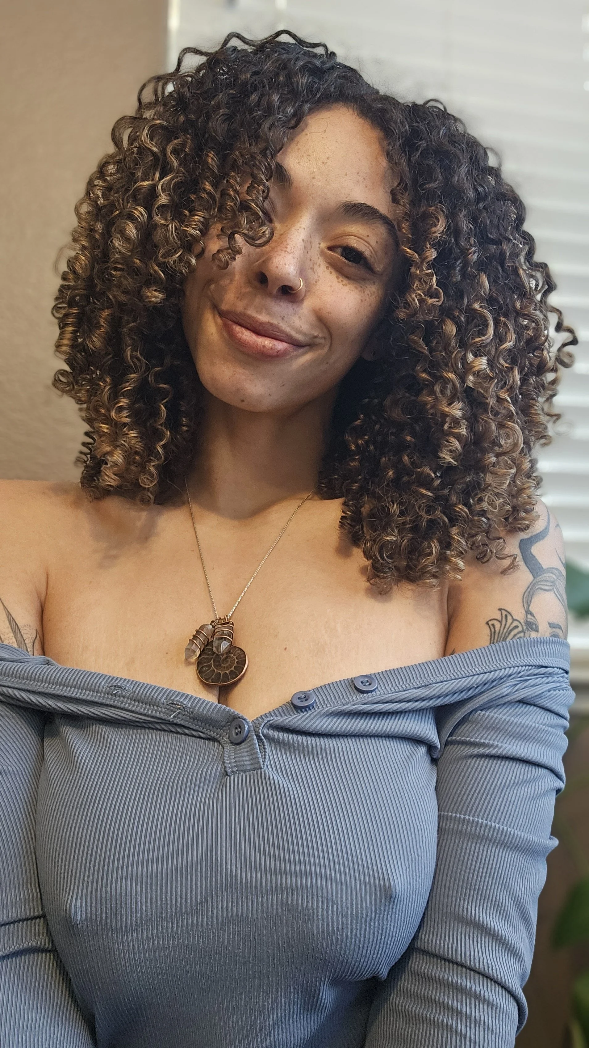 XXX Porn Photo of Nude gunzinrose 3